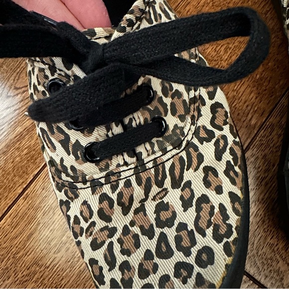 Leopard shoes - Picture 3 of 9